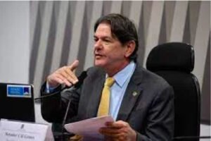 Cid Gomes vai falar para associados do Lide Ceará