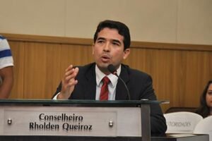 Rholden Queiroz é o novo presidente do Tribunal de Contas do Ceará