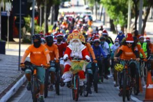 Papai Noel vai puxar I Pedal Natalino Infantil de Fortaleza