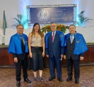 Leônidas Cristino assume como membro da Academia Cearense de Engenharia