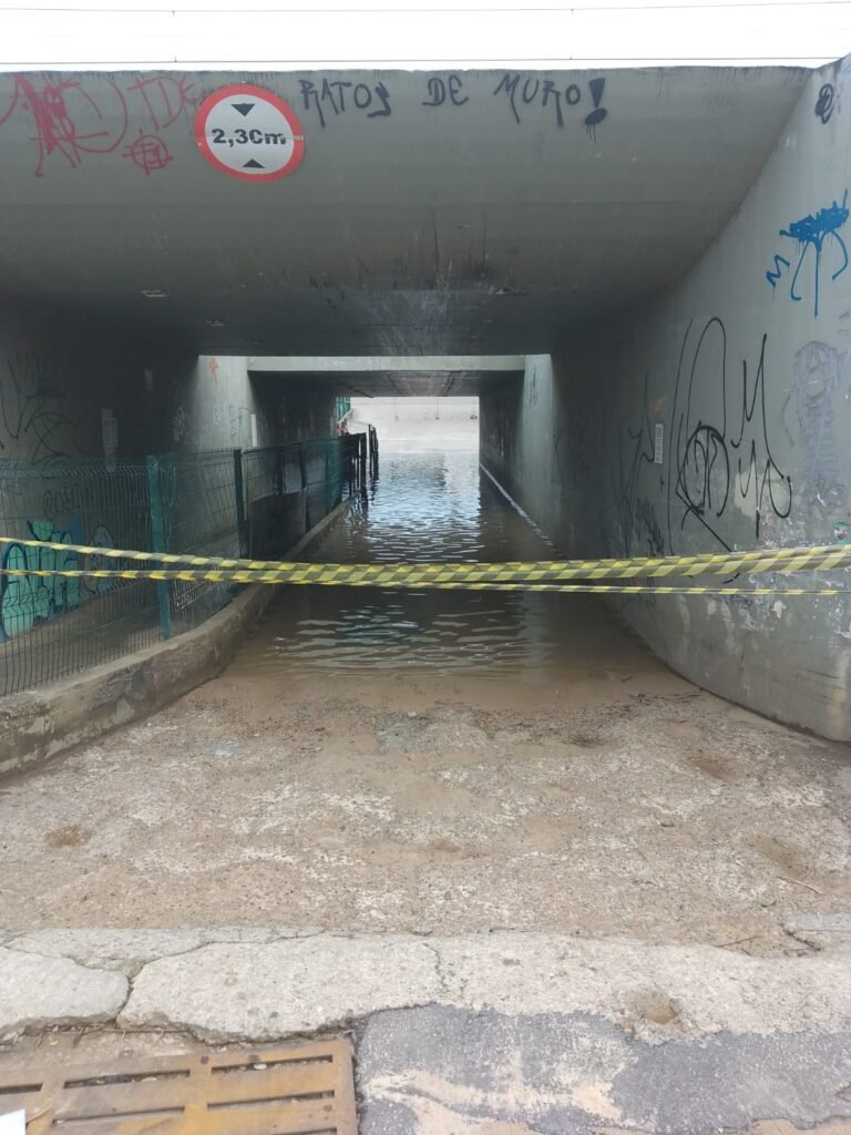 Túnel sob Estação do Metrô no Aracapé continua interditado; Haja prejuízos 1 Blog do Eliomar