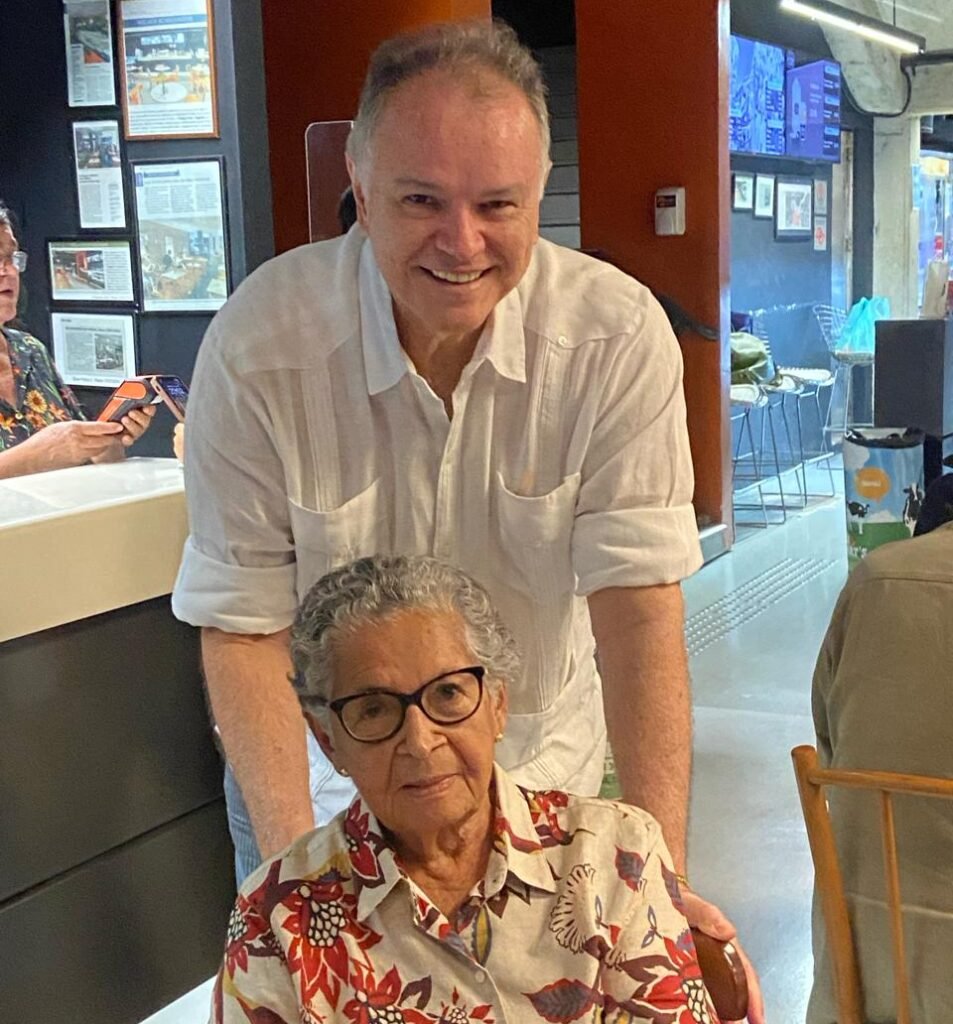 Wolney Oliveira e dona Expedita Ferreira, filha de Lampião e Maria Bonita. Foto: Divulgação