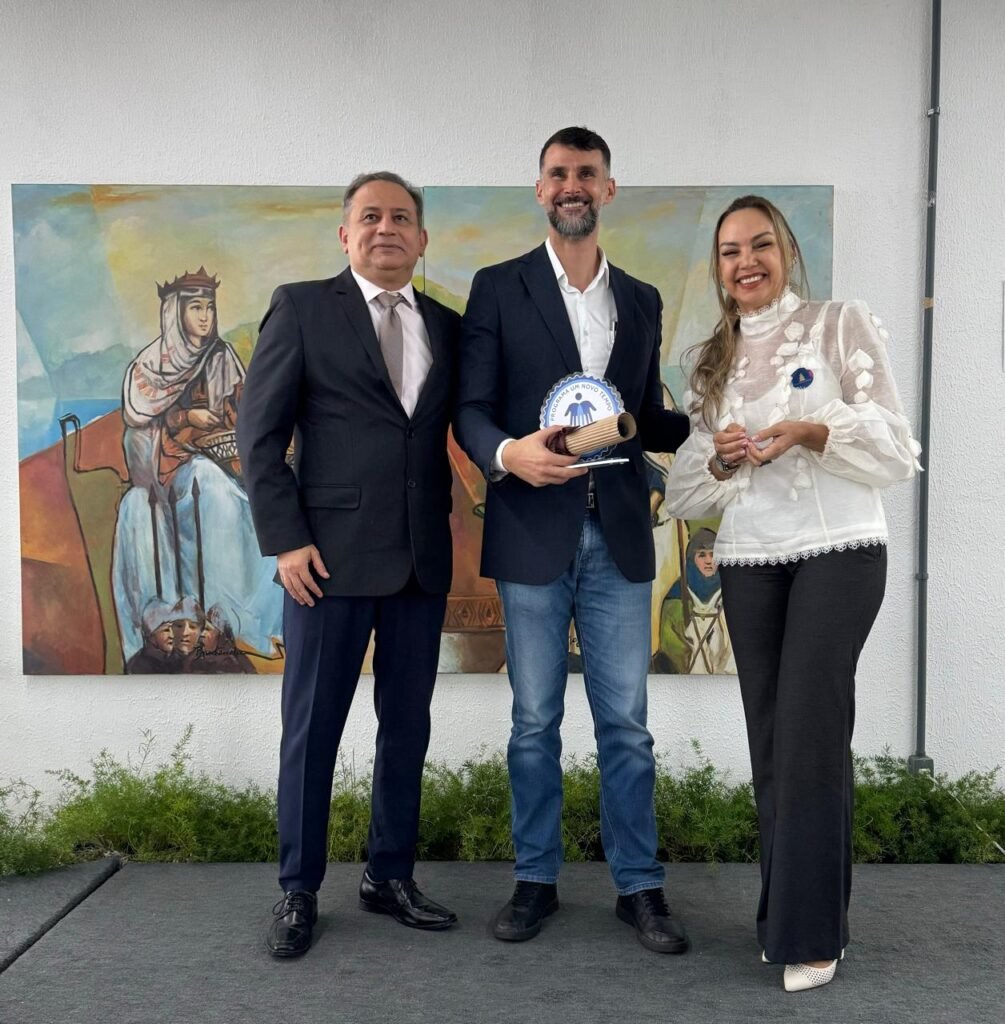 Sindiônibus é homenageado no Prêmio de Responsabilidade Social - Um Novo Tempo 2 Blog do Eliomar