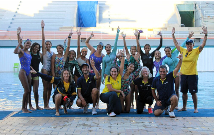 Crédito: Divulgação
Legenda: O Talento Feminino Onda 2 da CBSurf proporcionou vivência de alto rendimento para 12 surfistas de 12 a 16 anos durante quatro dias 
