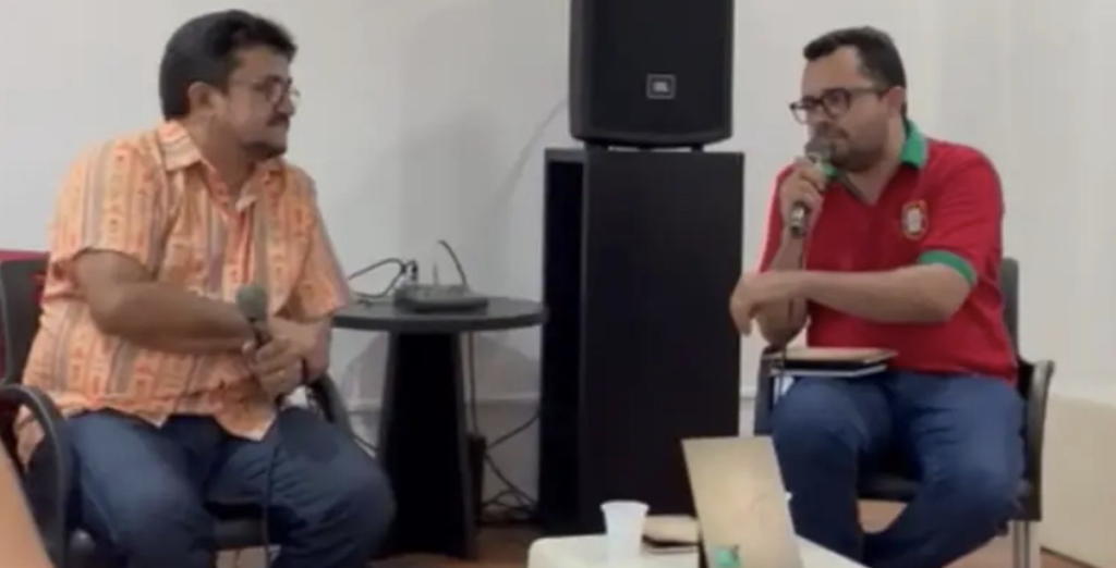 (Os escritores Well Morais e Mailson Furtado, na primeira edição da Flice, Feira Literária Independente do Ceará, que aconteceu no Centro Cultural CCBEL).