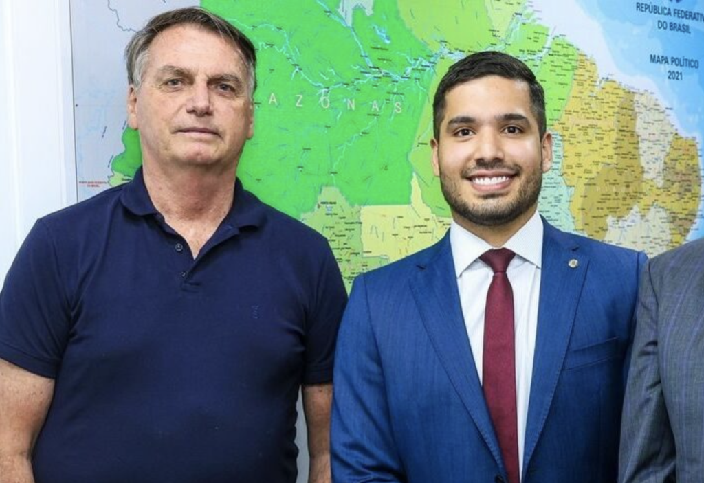 Bolsonaro confirma presença em carreata de André Fernandes, no próximo sábado