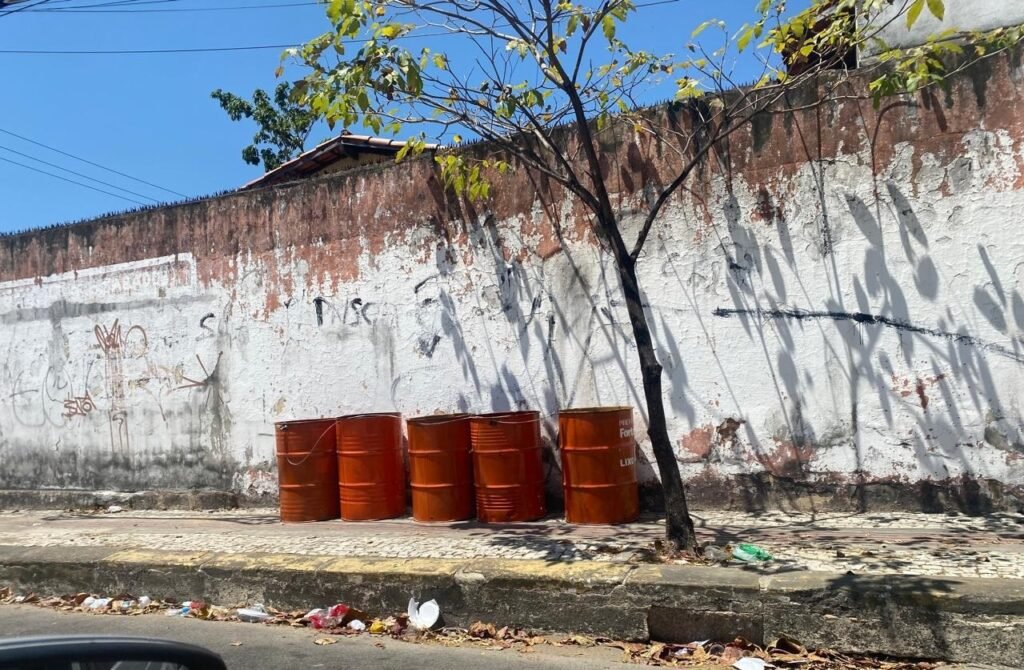 Fortaleza, enfim, mostra resultado na Taxa do Lixo por meio de... camburões 1 Blog do Eliomar