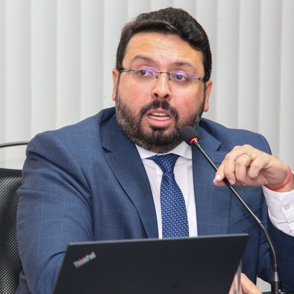 Férias de julho - Ceará projeta mais de 1,3 mil empregos temporários 10 Blog do Eliomar