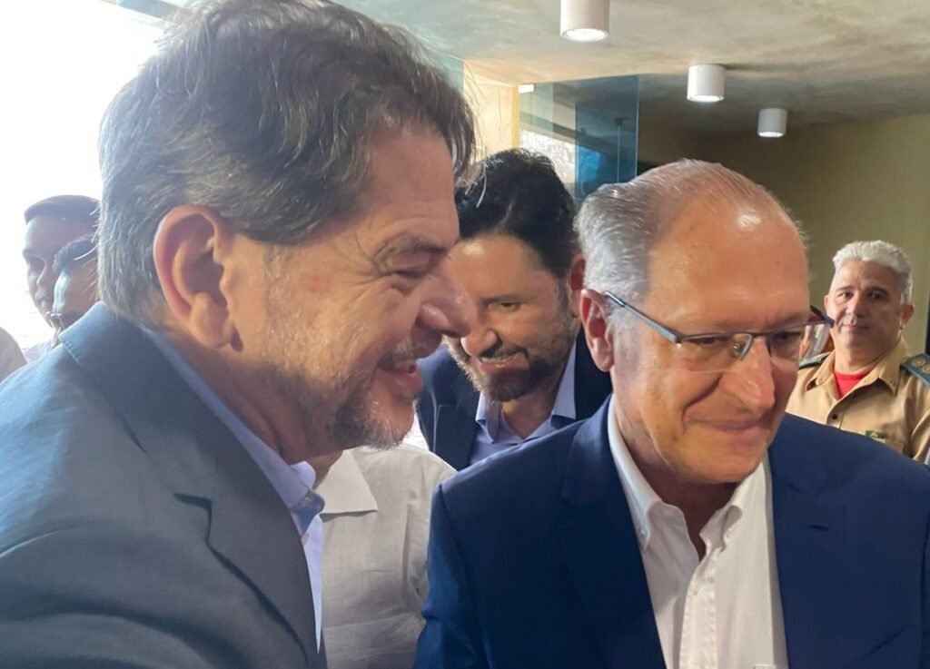 Cid diz que PSB busca qualidade em seus quadros e que seu futuro político "a Deus pertence" 10 Blog do Eliomar