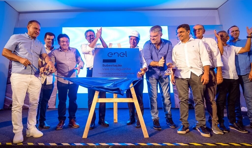 Enel inaugura subestação no Vale do Jaguaribe e promove troca de lâmpadas e sorteio de geladeiras 10 Blog do Eliomar