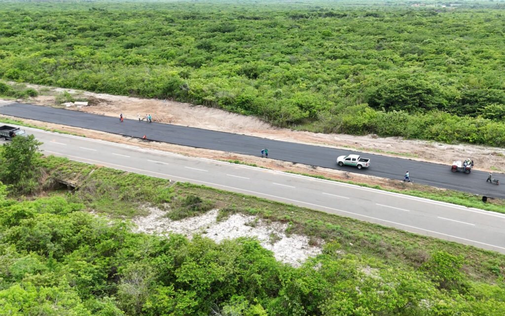 Liberado tráfego de veículos em trecho recuperado da CE-085, em Paracuru 5 Blog do Eliomar