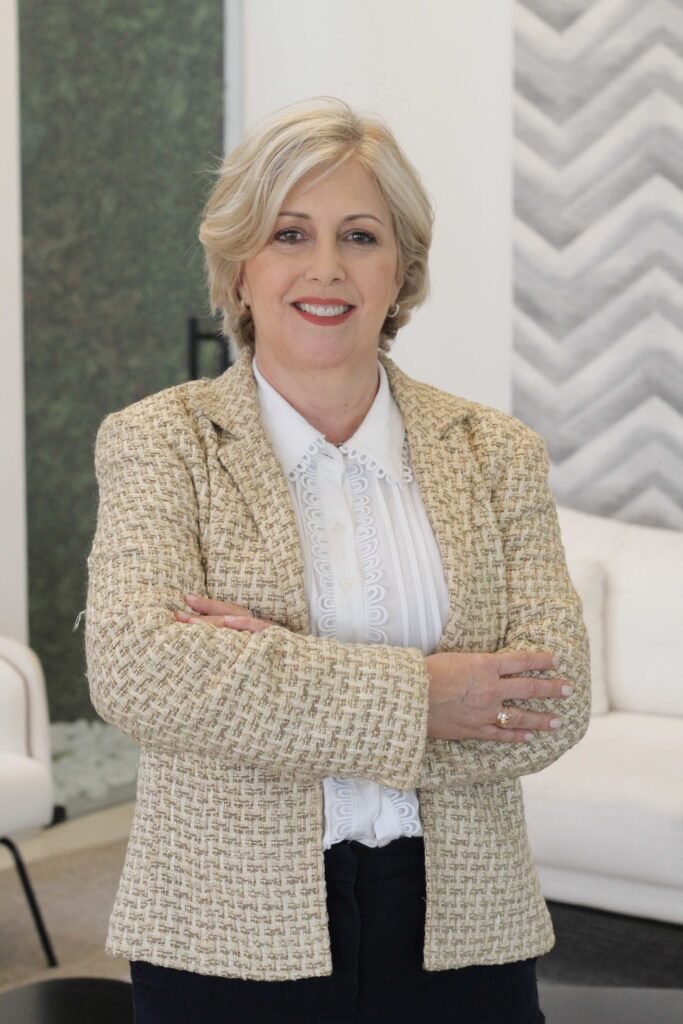 "O custo da ineficiência do INSS e judicialização em massa" - Por Simone Lopes 6 Blog do Eliomar