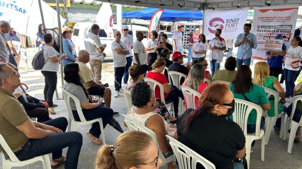 Servidores querem retomar negociações com o Paço Municipal, que abre portas para conversa 8 Blog do Eliomar