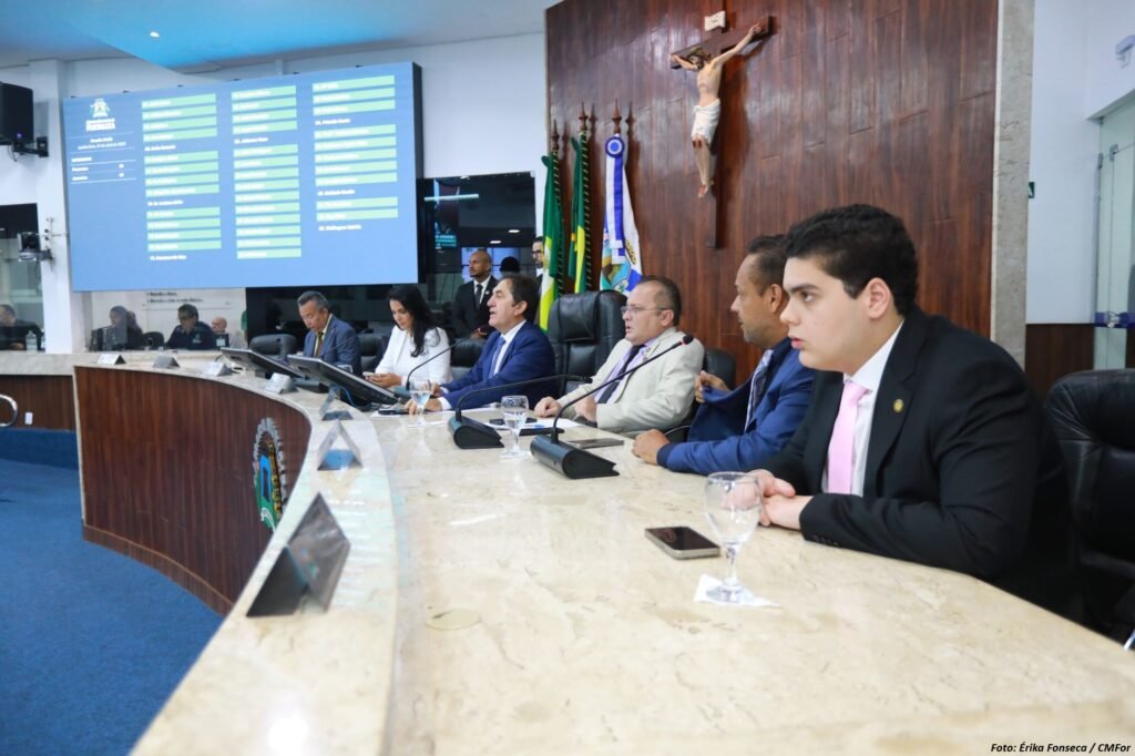 Reajuste de 4,83% do servidor de Fortaleza será a partir de 1º de maio 3 Blog do Eliomar