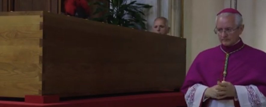 Corpo de papa Francisco é sepultado na Basílica de Santa Maria Maior 7 Blog do Eliomar