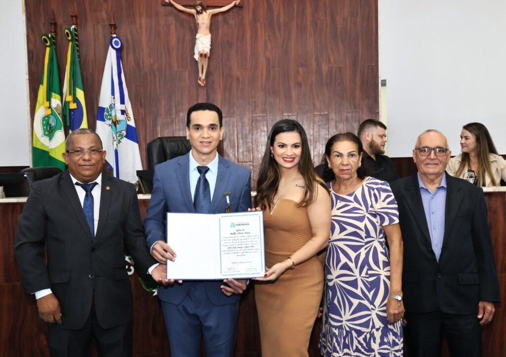 Empresário Paulo Henrique Sampaio recebe Medalha Boticário Ferreira 1 Blog do Eliomar