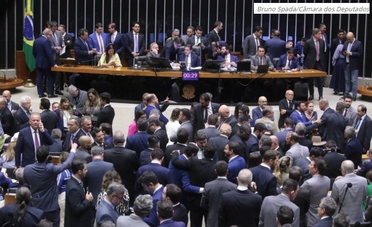 Câmara aprova projeto que reajusta salários de servidores públicos 2 Blog do Eliomar