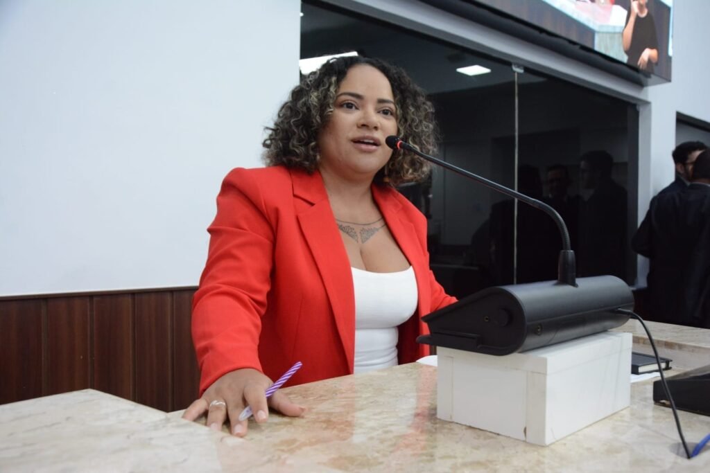 "Reduzir a jornada de trabalho é valorizar a vida e socializar o cuidado" - Por Mari Lacerda 4 Blog do Eliomar