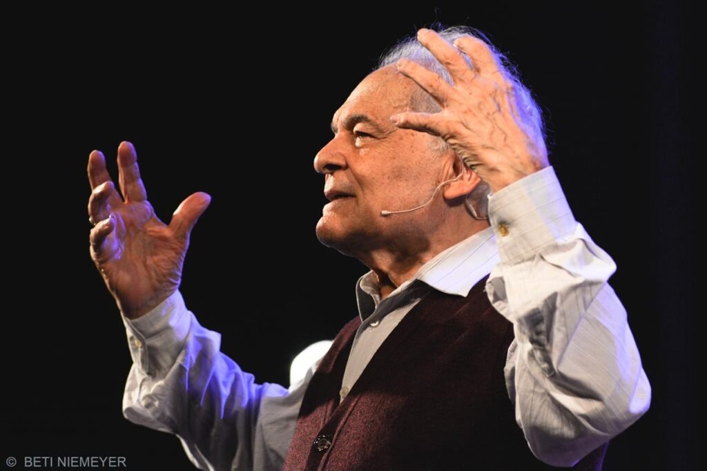 Othon Bastos celebra a vida e a carreira em monólogo no Cineteatro São Luiz 4 Blog do Eliomar