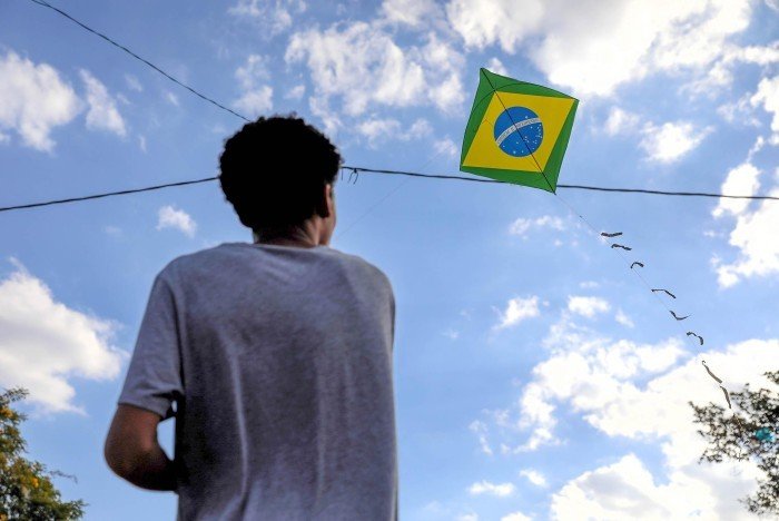 Soltar raia já provocu 29 ocorrências na rede elétrica, alerta a Enel 2 Blog do Eliomar