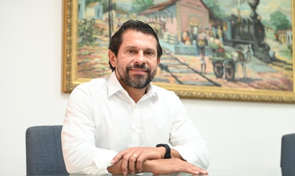 Paracuru ganha obra de energia que beneficiará oito comunidades e duas indústrias 1 Blog do Eliomar