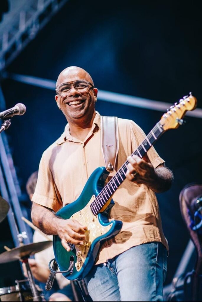 CCBNB traz nesta noite os 40 anos de carreira do guitarrista Jubileu Filho 2 Blog do Eliomar