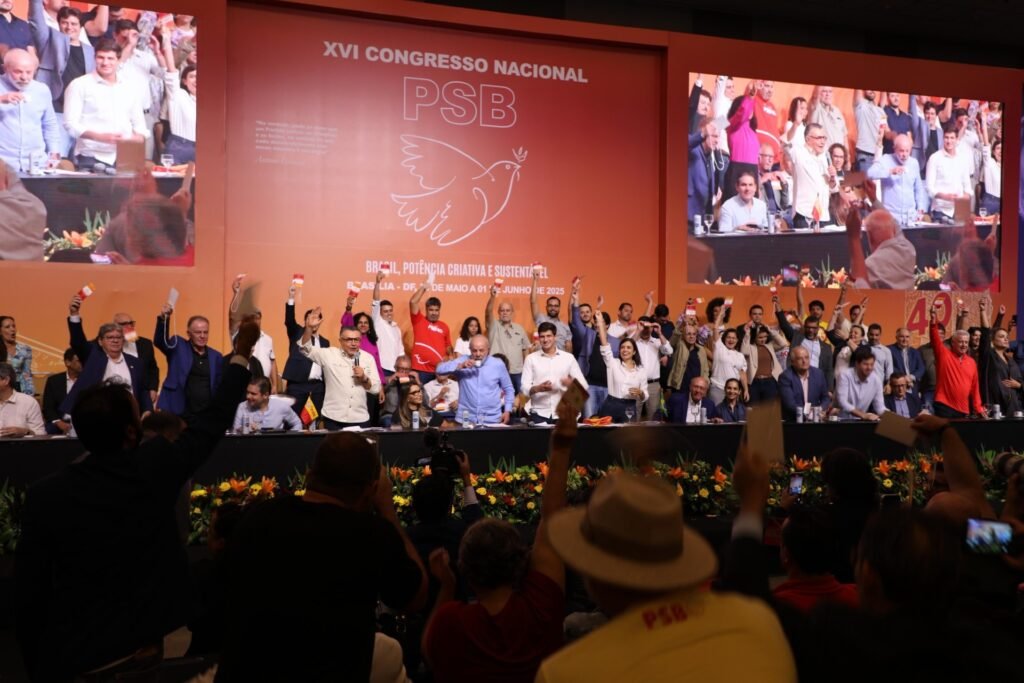 João Campos é eleito presidente nacional do PSB, em evento prestigiado por Lula; Cid Gomes é vice 6 Blog do Eliomar