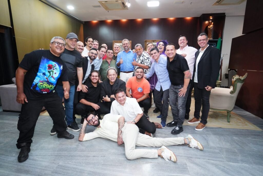 Humoristas cearenses apresentam para Elmano o projeto “Ceará Feliz” 10 Blog do Eliomar