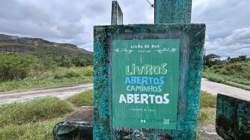 Pacatuba está coberta de poesia; é o projeto Livro de Rua 5 Blog do Eliomar