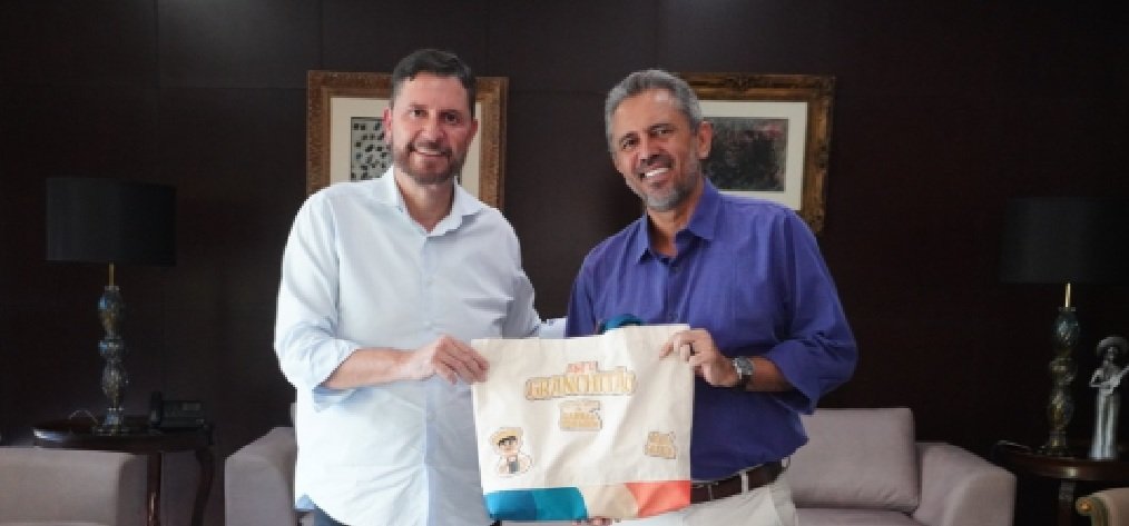 Aldigueri leva para Elmano um abadá do Granchitão 2 Blog do Eliomar