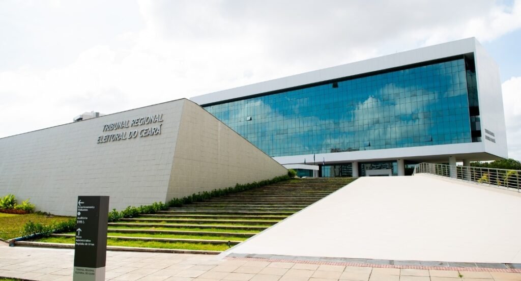 TRE do Ceará abre vaga para jurista 1 Blog do Eliomar