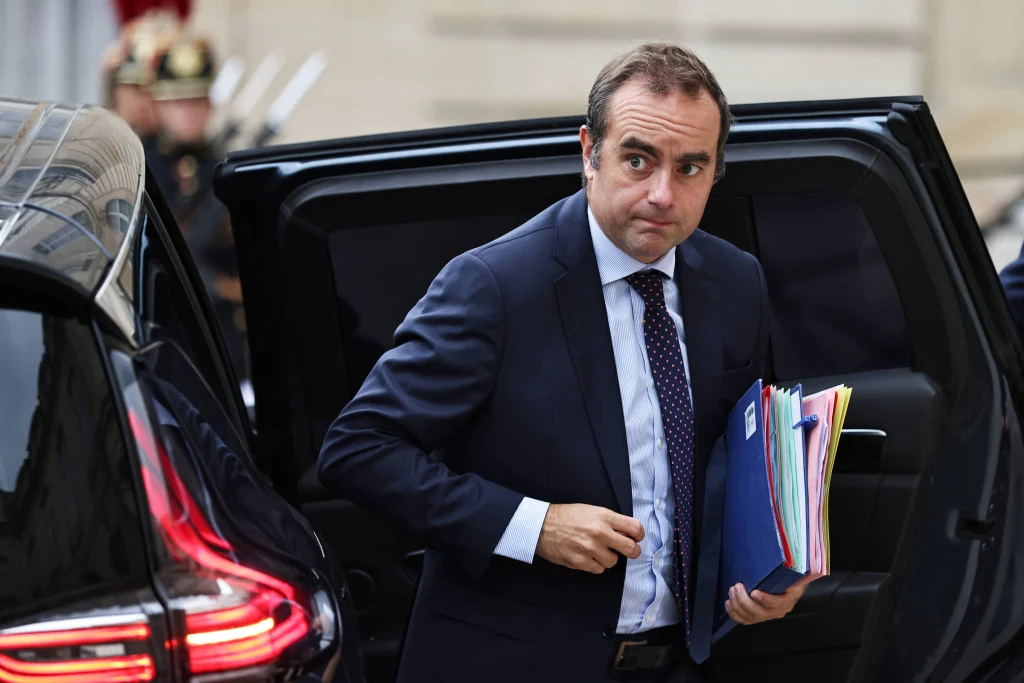 Macron nomeia Sébastien Lecornu como novo primeiro-ministro 2 Blog do Eliomar