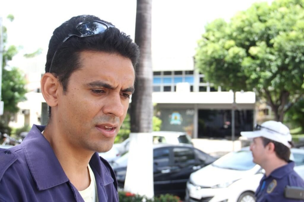 "Acordo dos anuênios: prefeito Evandro, não vire as costas aos servidores!" - Por Eriston Ferreira 2 Blog do Eliomar