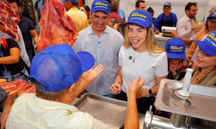 Jade Romero entrega novo Mercado Público de Quixadá, que não recebia obra há 82 anos 2 Blog do Eliomar