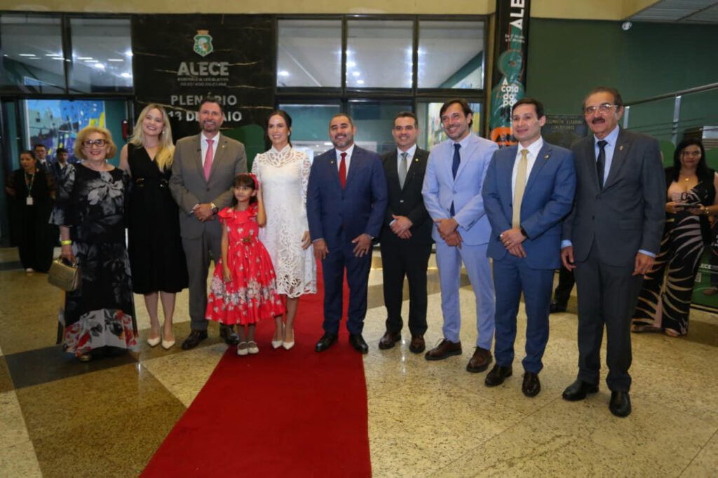 Lia de Freitas recebe a Medalha Herbert de Souza da Assembleia Legislativa 5 Blog do Eliomar