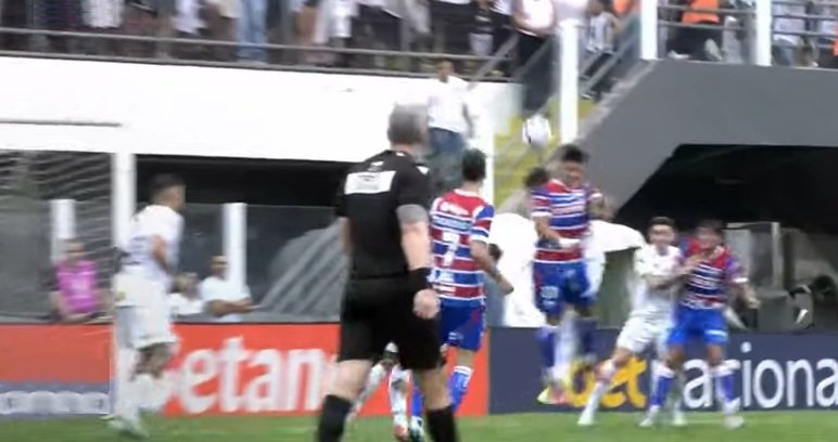 1 a 1 Santos - Fortaleza marca três gols na Vila Belmiro: um de Bareiro, um contra de Pacheco e um para o VAR anular 5 Blog do Eliomar
