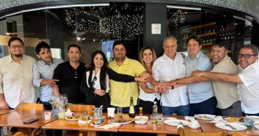 José Airton Cirilo recebe apoio de lideranças políticas de Jaguaruana 4 Blog do Eliomar