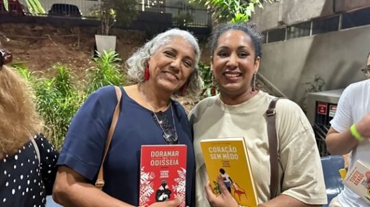 “A Literatura restitui a humanidade” - Por Mirelle Costa 6 Blog do Eliomar