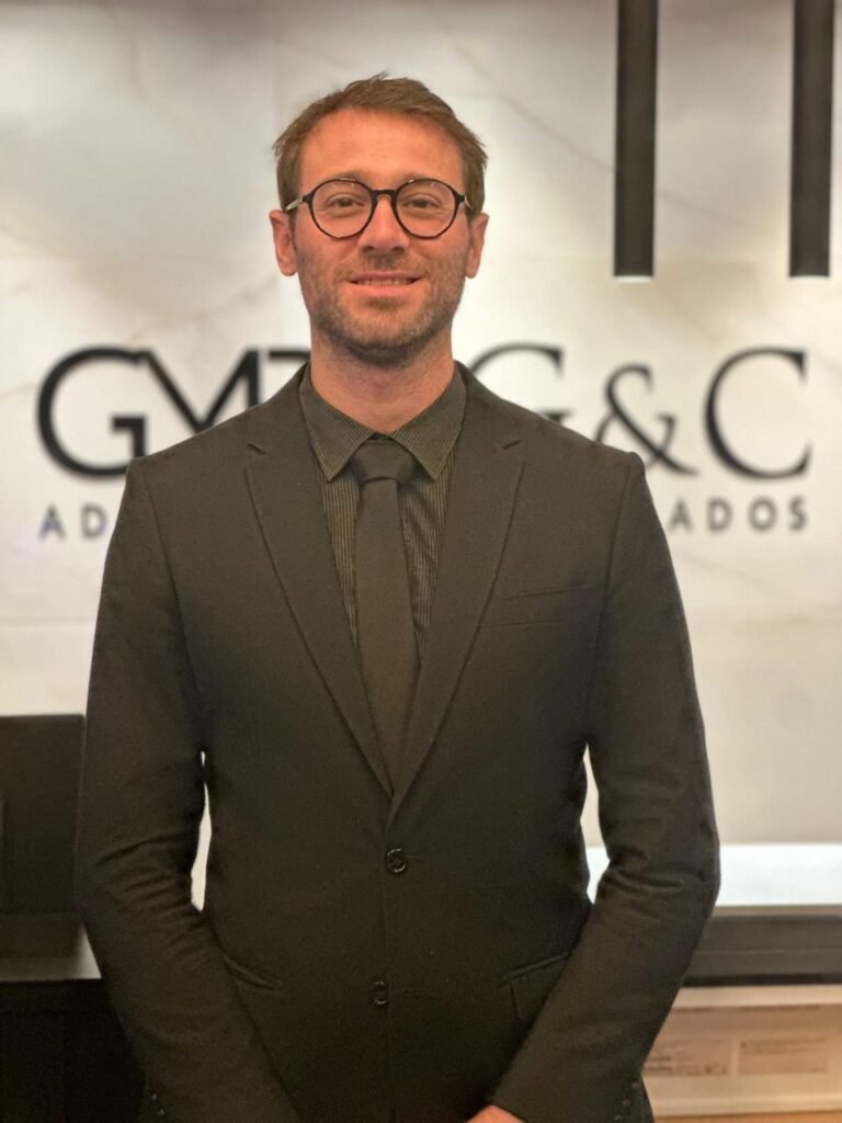 "O marco da profissão multimídia e a mudança de patamar dos influenciadores digitais no Brasil" - Por Bruno Fuentes 1 Blog do Eliomar