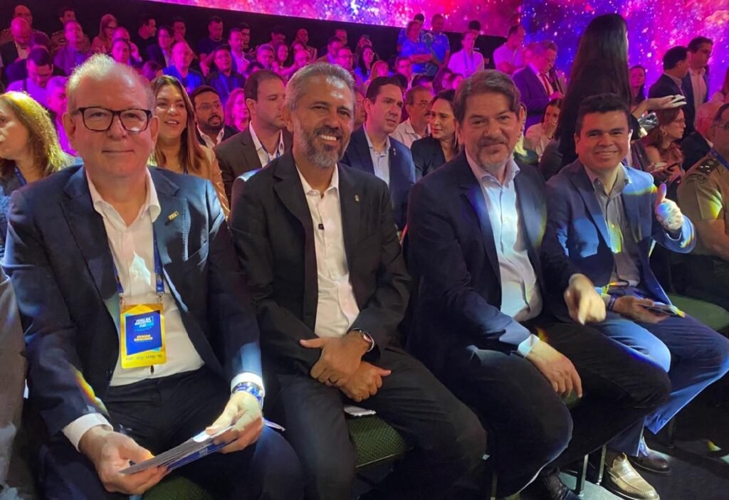 FIEC abre Feira da Indústria e Elmano destaca "grande transformação" do setor no Ceará 3 Blog do Eliomar