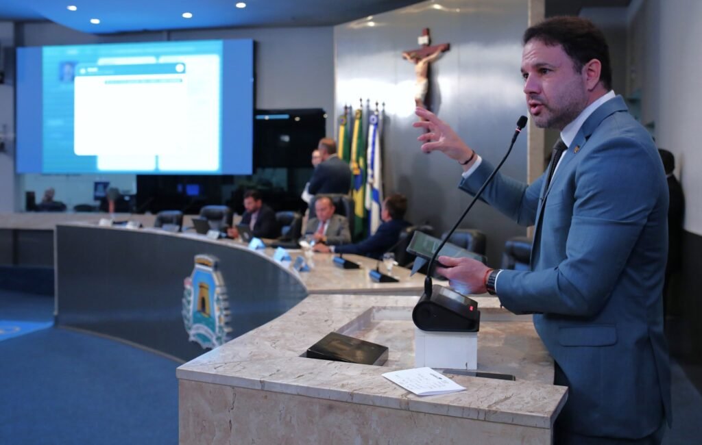 Câmara de Fortaleza lança “Plenário 360” apostando em modernização dos processos legislativos 1 Blog do Eliomar