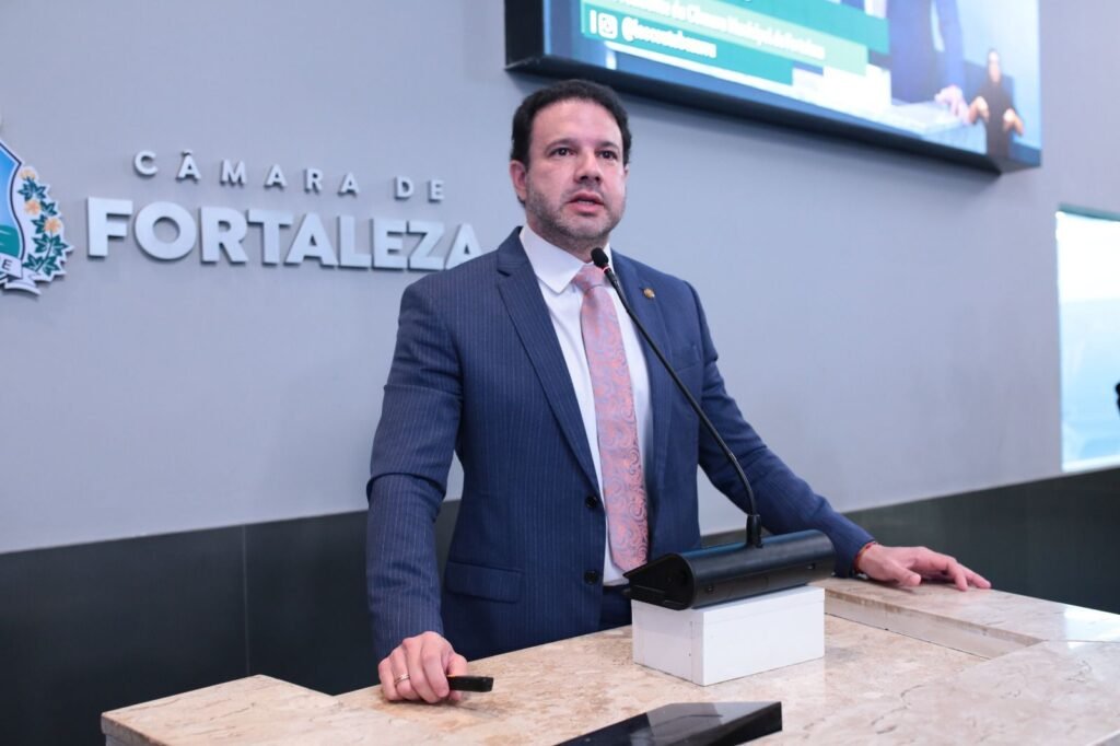 Câmara de Fortaleza aprova projeto que combate assédio contra mulheres em academias 8 Blog do Eliomar