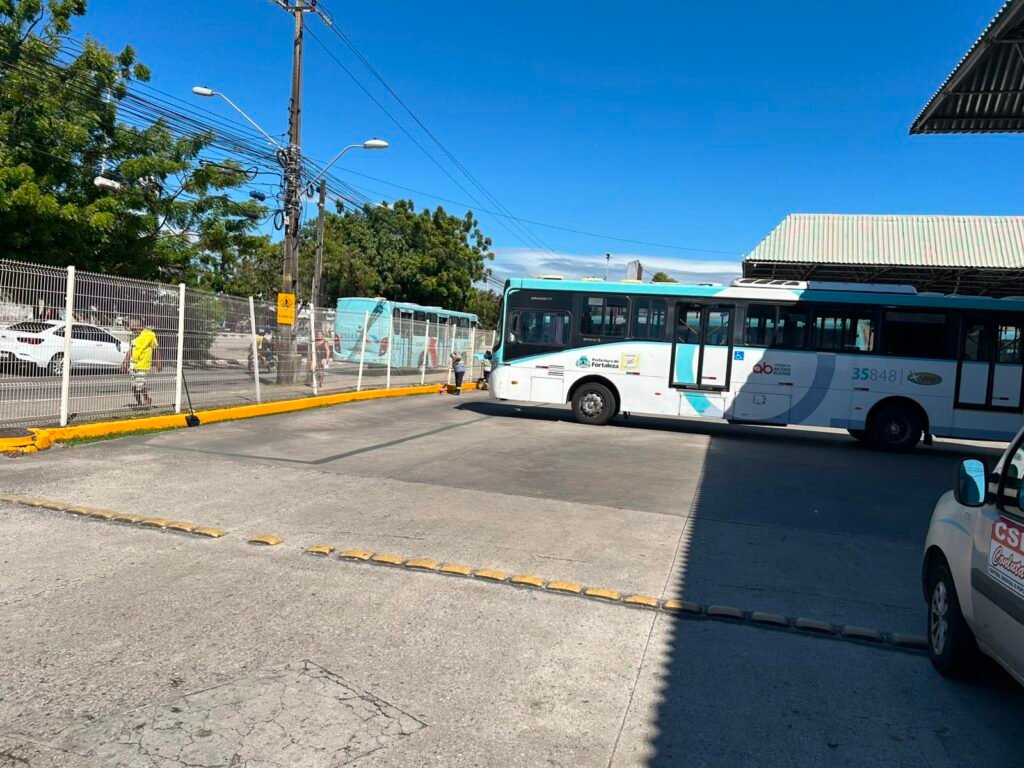 Motoristas de ônibus e do transporte alternativo iniciam campanha salarial unificada 7 Blog do Eliomar