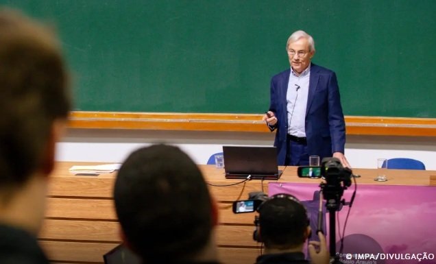 Nobel da economia diz que impacto da IA no emprego é superestimado 3 Blog do Eliomar