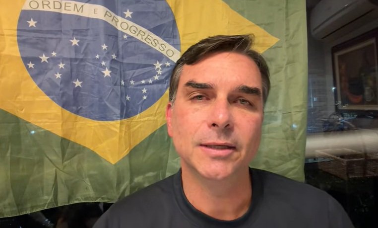 Flávio Bolsonaro acusa Alexandre de Moraes de tentar intervir nas eleições 1 Blog do Eliomar