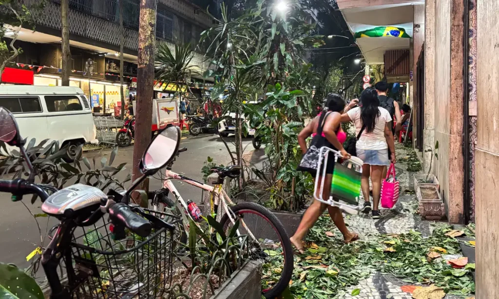 Vendaval deixa mais de 510 mil imóveis sem luz no Rio 1 Blog do Eliomar