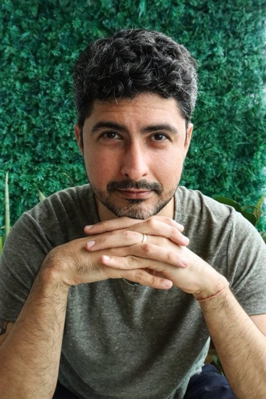 "Todo escritor quer ser lido" - Por Mirelle Costa 1 Blog do Eliomar