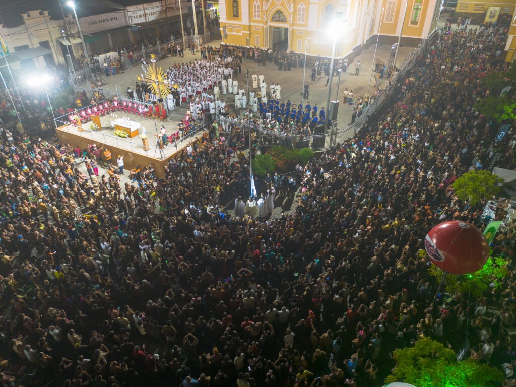 Festa de São Francisco começa em Canindé 2 Blog do Eliomar